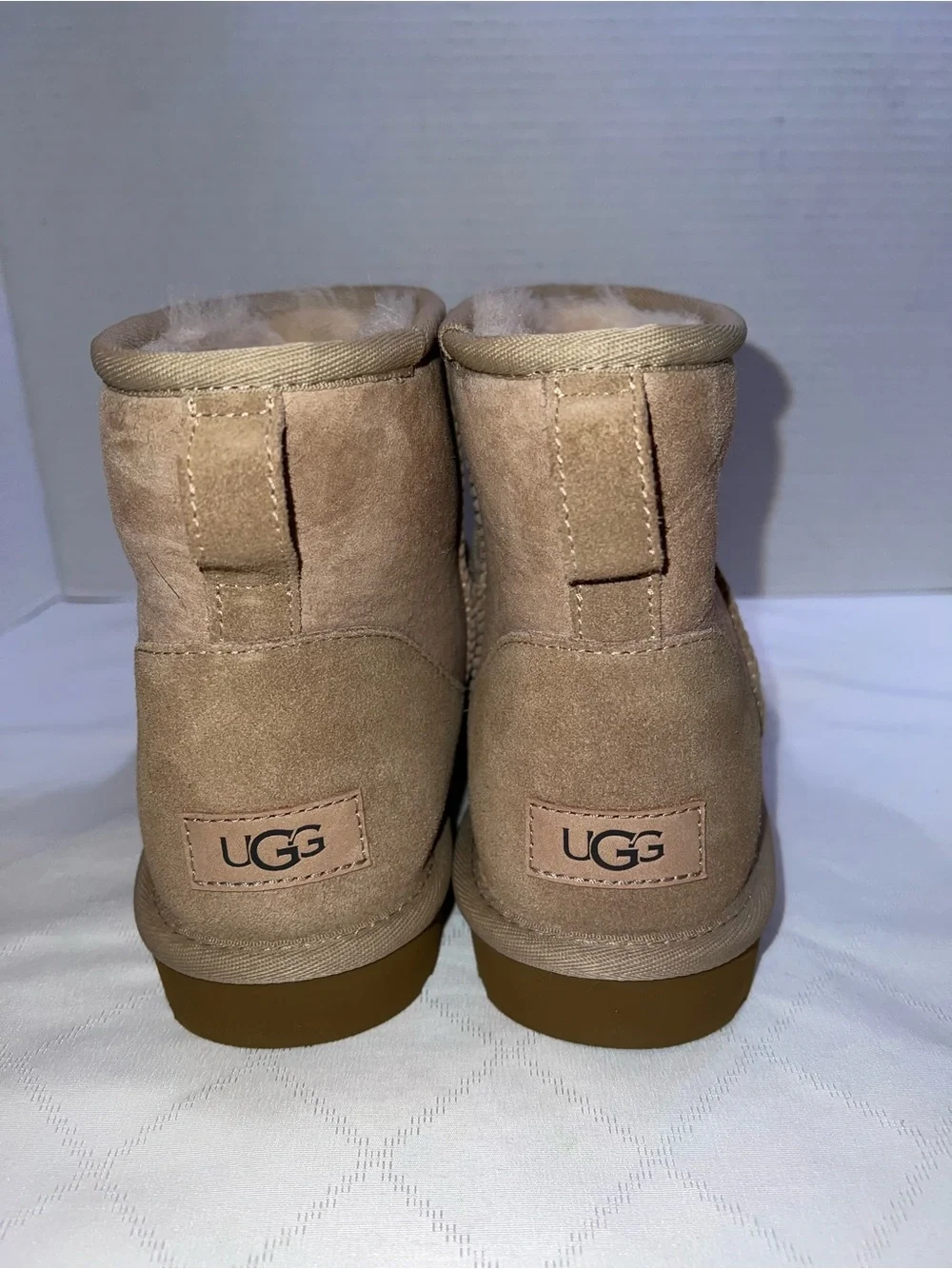 🔥🔥🔥 UGG WOMEN'S CLASSIC MINI II BOOT - SAND SIZE: 9 NEW